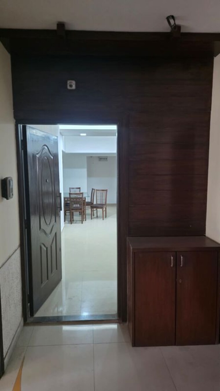 Room, kurla east 1 Bedroom 500 Sq.Ft. Apartment In Kurla East Mumbai 10105269