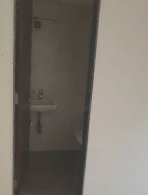 Furnished Amenities in 1 BHK Apartment at Velentine Tower, Goregaon East – for Rent
