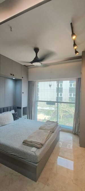 Room in 2 BHK Apartment at Srishti Harmony 3 Phase 1, Andheri East – for Rent