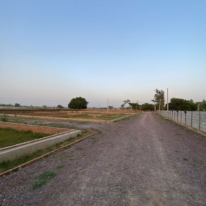 Plot For Sale in Sultanpur