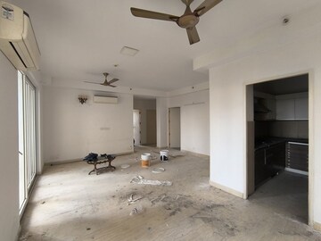 Room in 3 BHK Apartment at Conscient Heritage Max, Sector 102 – for Rent