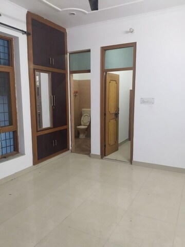 Room in 1 RK Builder Floor at Gomti Nagar – for Rent