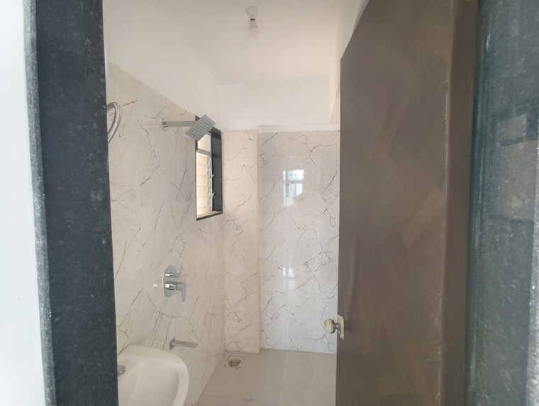 Bathroom, reliable-unique-shine 1 Bedroom 360 Sq.Ft. Apartment In Vikhroli East Mumbai 10105689