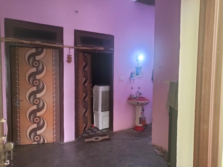 Room, ganga nagar 3 Bedroom 110 Sq.Yd. Independent House In Ganga Nagar Meerut 10105844