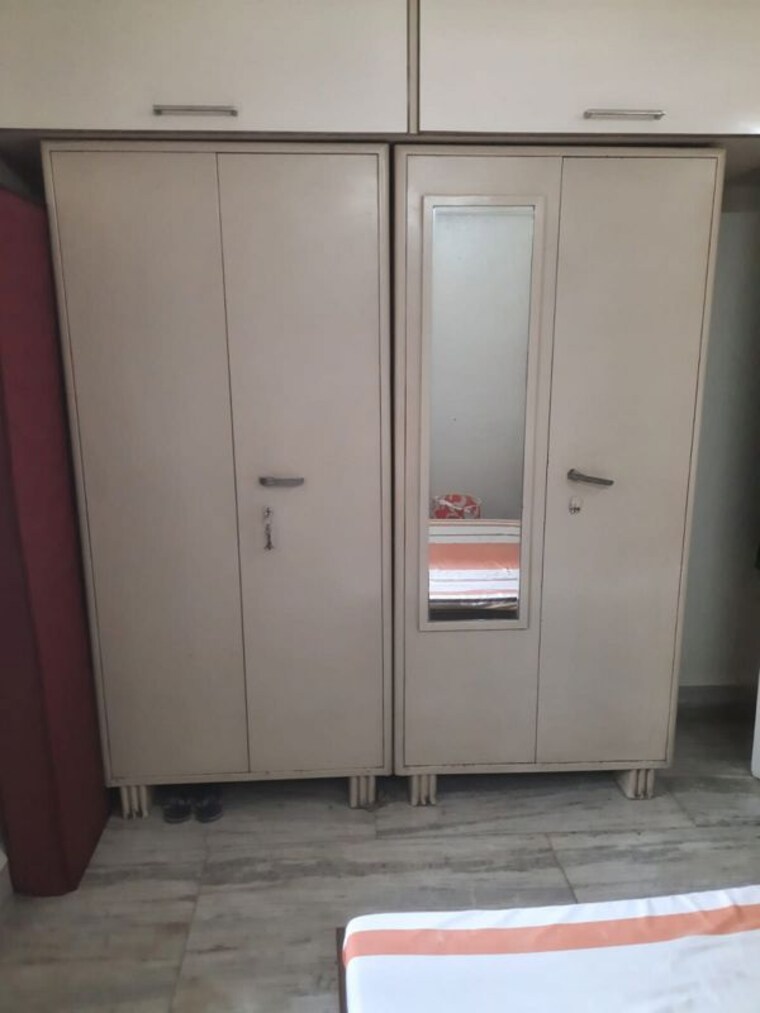 Bedroom, bandra west 1 Bedroom 500 Sq.Ft. Apartment In Bandra West Mumbai 10105781