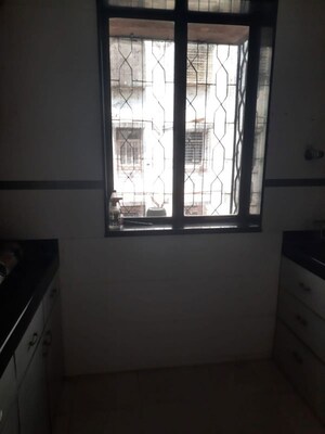 Room in 1 BHK Apartment at Bandra West – for Rent