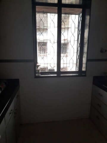 Room in 1 BHK Apartment at Bandra West – for Rent