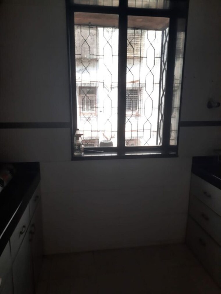 Room, bandra west 1 Bedroom 500 Sq.Ft. Apartment In Bandra West Mumbai 10105781