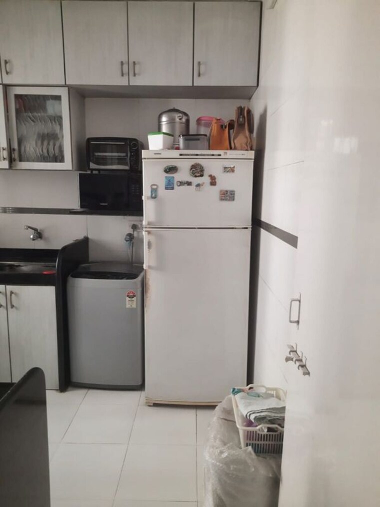 Kitchen, bandra west 1 Bedroom 500 Sq.Ft. Apartment In Bandra West Mumbai 10105781