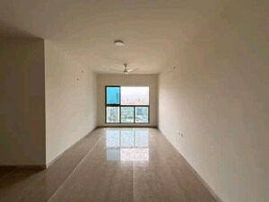 Room in 2 BHK Apartment at Vaibhavlaxmi East Syde, Ghatkopar East – for Sale