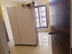 Furnished Amenities in 2 BHK Apartment at Riverdale Tower, Andheri East – for Rent