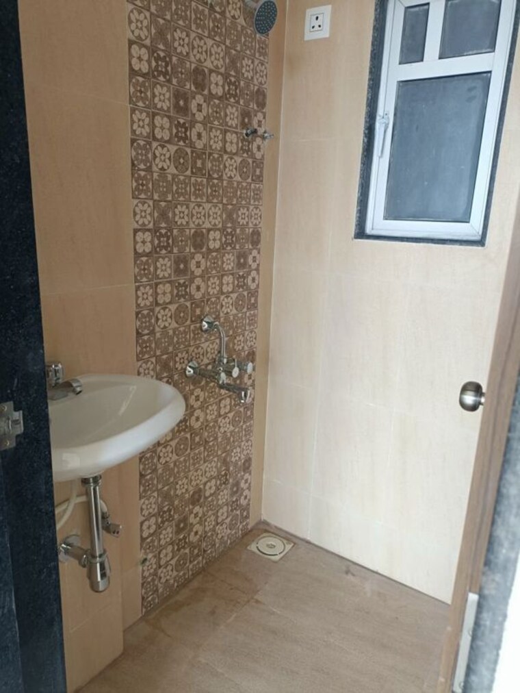 Bathroom, jp-north-aviva 1 Bedroom 309 Sq.Ft. Apartment In Mira Road Thane 10105898