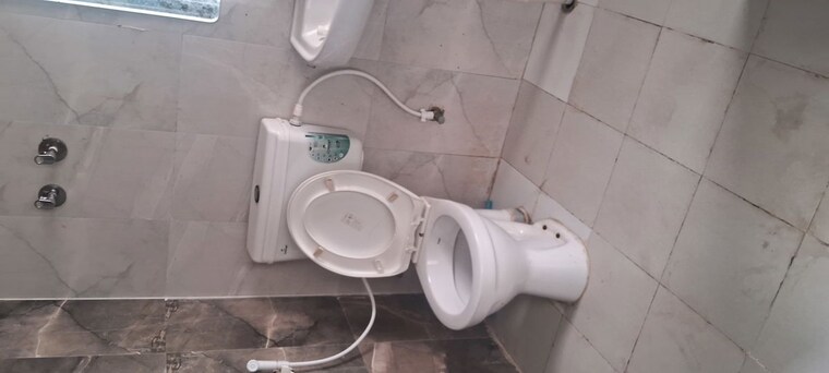 Bathroom, pivotal-riddhi-siddhi 2 Bedroom 587 Sq.Ft. Apartment In Sector 99 Gurgaon 10105911