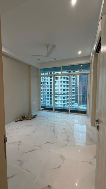 Room in 2 BHK Apartment at Enpar Lotus Residency, Lower Parel – for Rent