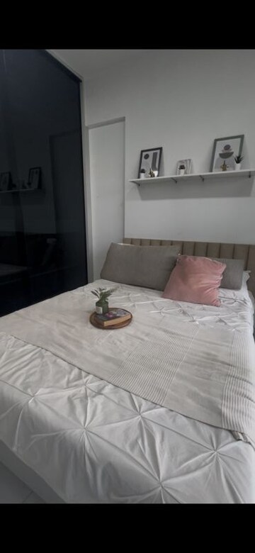 Bedroom in 2 BHK Apartment at Juhu – for Sale