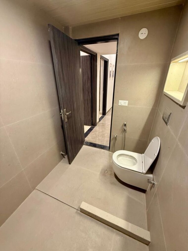 Bathroom, dwarka 3 Bedroom 1600 Sq.Ft. Apartment In Dwarka Delhi 10082359