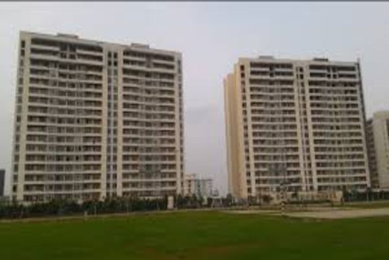 Exterior View, jaypee-green-pavillion-heights 3 Bedroom 1900 Sq.Ft. Apartment In Sector 128 Noida 10106136