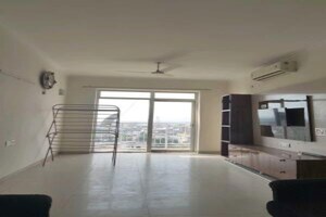Room in 3 BHK Apartment at Jaypee Green Pavillion Heights, Sector 128 – for Sale