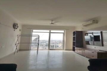 Room in 3 BHK Apartment at Jaypee Green Pavillion Heights, Sector 128 – for Sale
