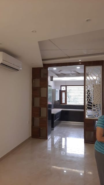 Living Room in 3 BHK Builder Floor at BPTP District Faridabad, Sector 81 – for Sale