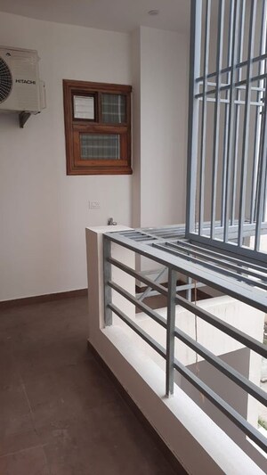 Balcony in 3 BHK Builder Floor at BPTP District Faridabad, Sector 81 – for Sale