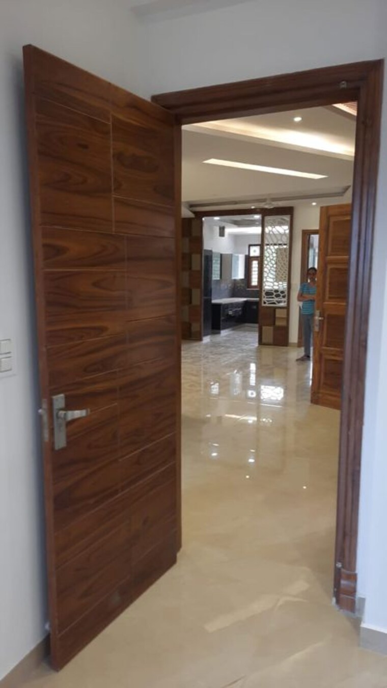 Room, bptp-district-faridabad 3 Bedroom 172 Sq.Yd. Builder Floor In Sector 81 Faridabad 10106428