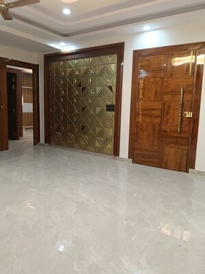 Room in 4 BHK Builder Floor at Rajendra Nagar Sector 3 – for Sale