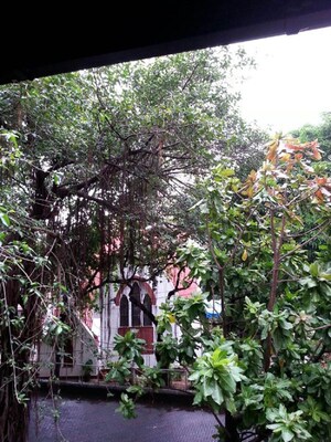 3 BHK Apartment – Garden View at Bandra West - for Rent