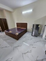 1 Rk  100 Sq.Yd. Builder Floor in Ardee Mall