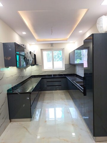 Kitchen in 3 BHK Builder Floor at BPTP District Faridabad, Sector 81 – for Sale