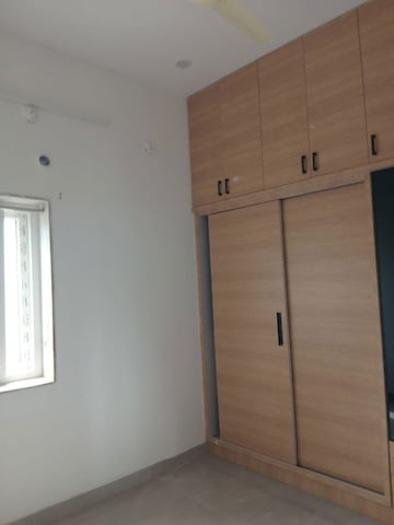 Room in 3 BHK Builder Floor at Saroor Nagar – for Rent