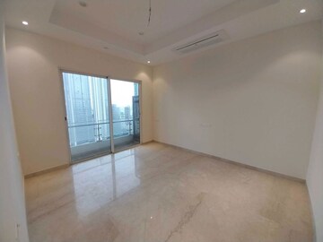 Room in 3 BHK Apartment at Indiabulls Sky Forest, Lower Parel – for Rent