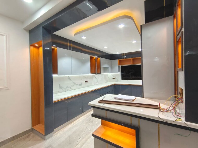 Kitchen, bptp-district-faridabad 3 Bedroom 140 Sq.Yd. Builder Floor In Sector 81 Faridabad 10106758