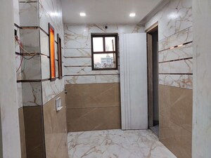 Bathroom in 3 BHK Builder Floor at BPTP District Faridabad, Sector 81 – for Sale