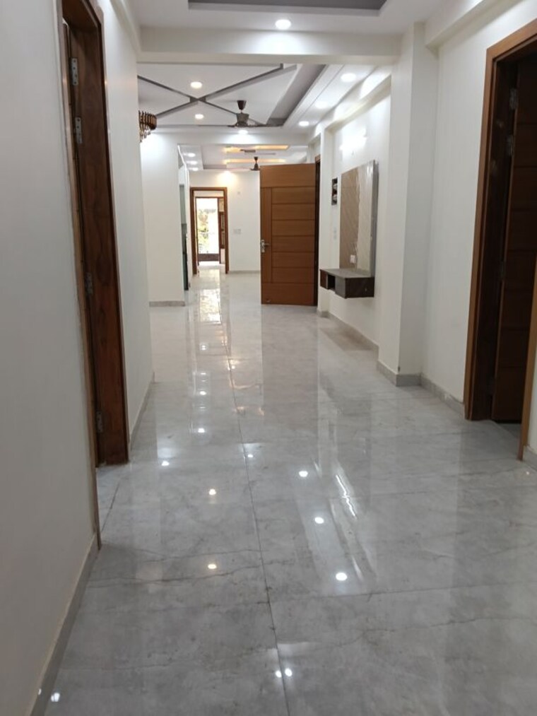 undefined, rajendra nagar sector 2 5 Bedroom 300 Sq.Yd. Builder Floor In Rajendra Nagar Sector 2 Ghaziabad 10106819