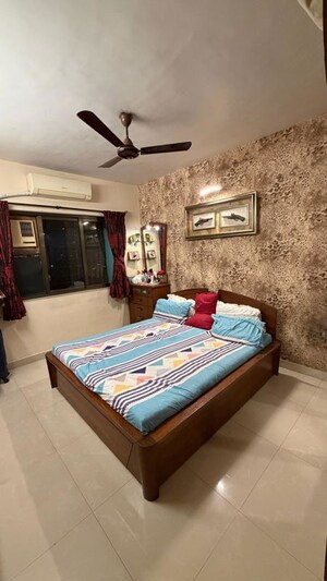 Bedroom in 2 BHK Apartment at Etco Eco Heights Andheri, Andheri East – for Rent