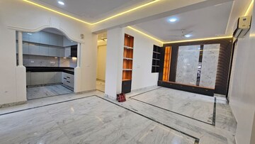 Living Room in 3 BHK Apartment at Sector 45 – for Rent