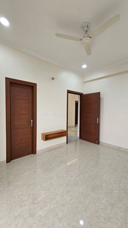 3 BHK + Store Room Apartment For Rent in Sector 45