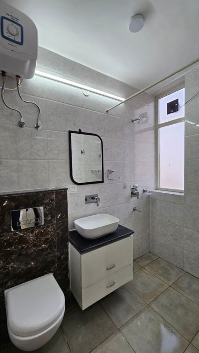 Bathroom, sector 45 3 Bedroom 2000 Sq.Ft. Apartment In Sector 45 Gurgaon 9656578