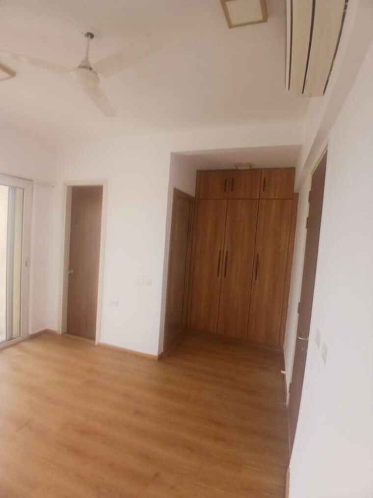 Room, lnt-crescent-bay-t5 3 Bedroom 1400 Sq.Ft. Apartment In Parel Mumbai 10106866