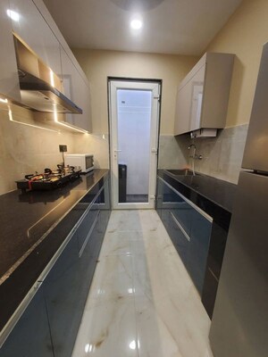 Kitchen in 2 BHK Builder Floor at Sector 43 – for Rent
