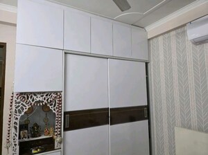 Furnished Amenities in 2 BHK Builder Floor at Palam Vihar – for Rent