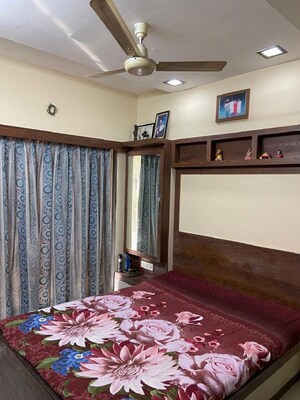 Bedroom in 3 BHK Apartment at Bandra East – for Rent