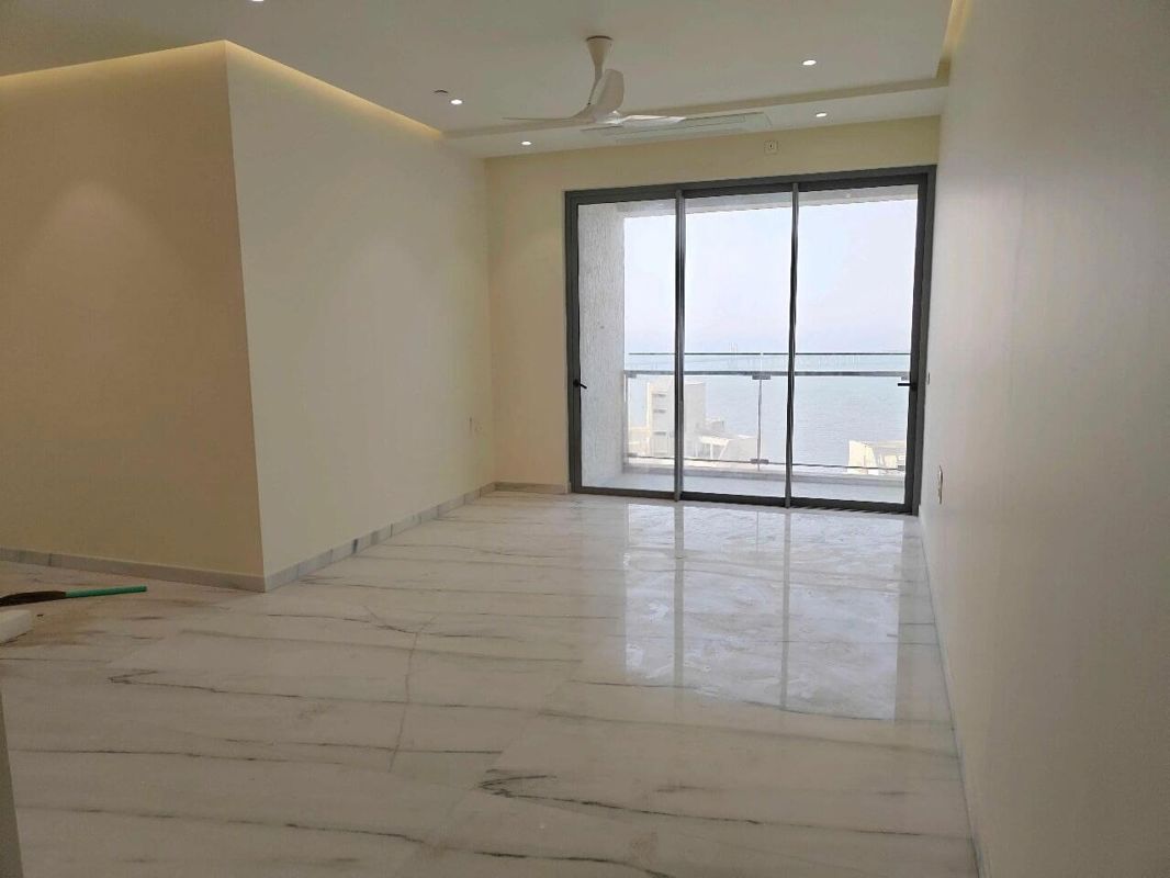 3 BHK + Servant Room 1650 Sq.Ft. Apartment in Hubtown 25 South