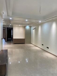 3 BHK Builder Floor For Rent in RWA Residential Society Sector 46