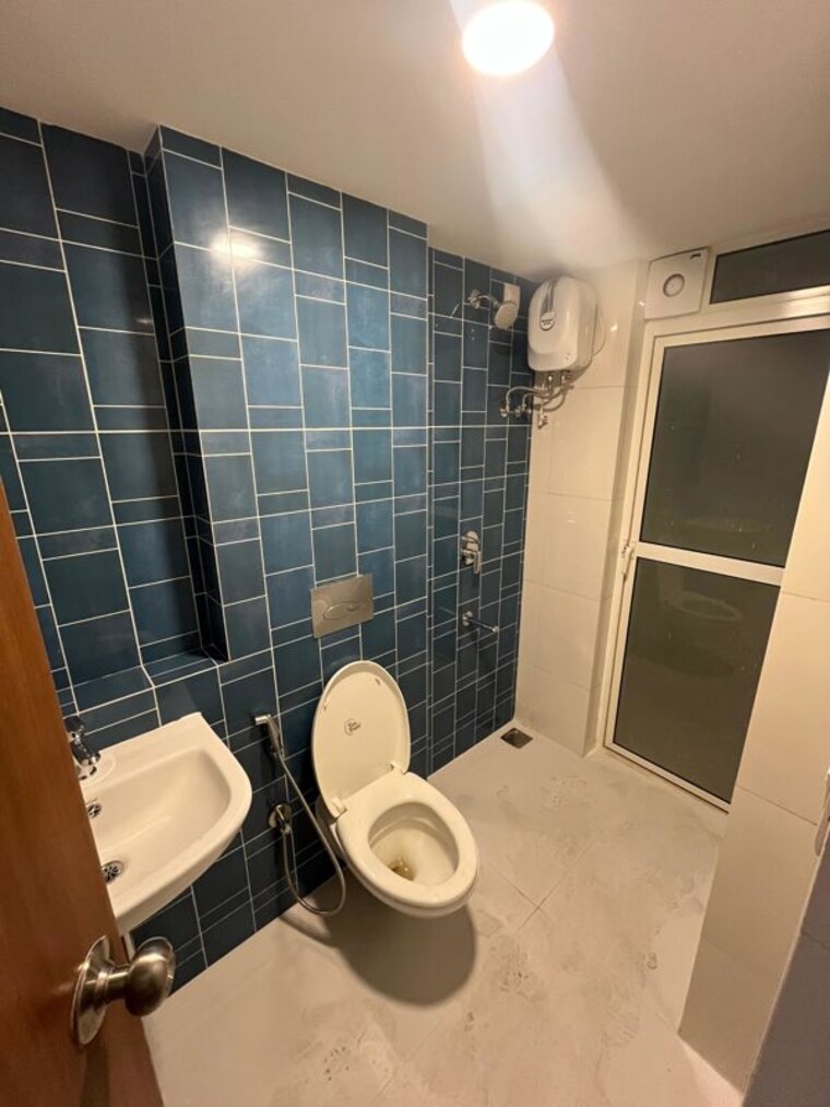 Bathroom, lodha-amara 2 Bedroom 735 Sq.Ft. Apartment In Kolshet Road Thane 10107130