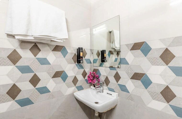 Master Bedroom, greenwood-city 1 RK 250 Sq.Ft. Builder Floor In Sector 40 Gurgaon 10107151