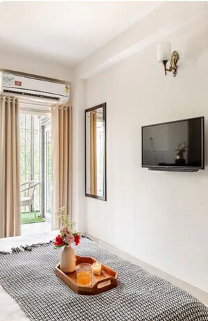 Living Room in 1 RK Builder Floor at Greenwood City, Sector 40 – for Rent