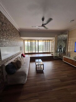 3 BHK + Servant Room Apartment For Rent in Raheja Empress