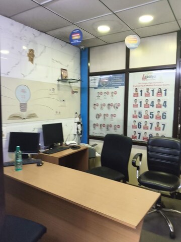 Team Area in  Shop at Vile Parle West – for Rent